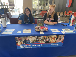 Students at meet and greet