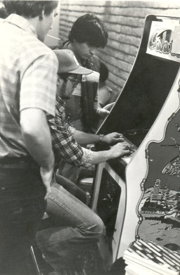 Students playing video games in the Student Union, Southern & Dobson Campus
