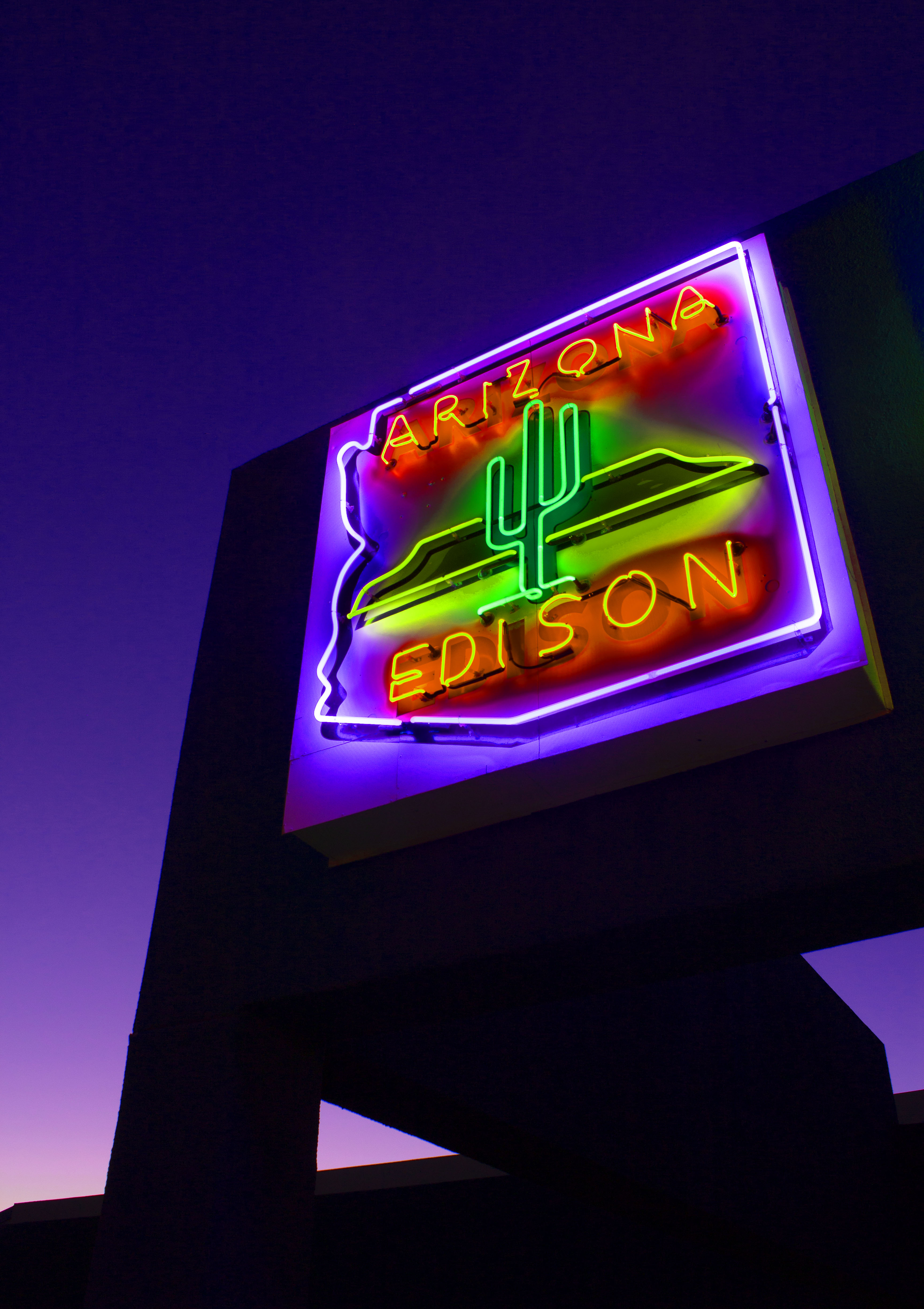 Digital photograph of a neon sign that says "Arizona Edison."