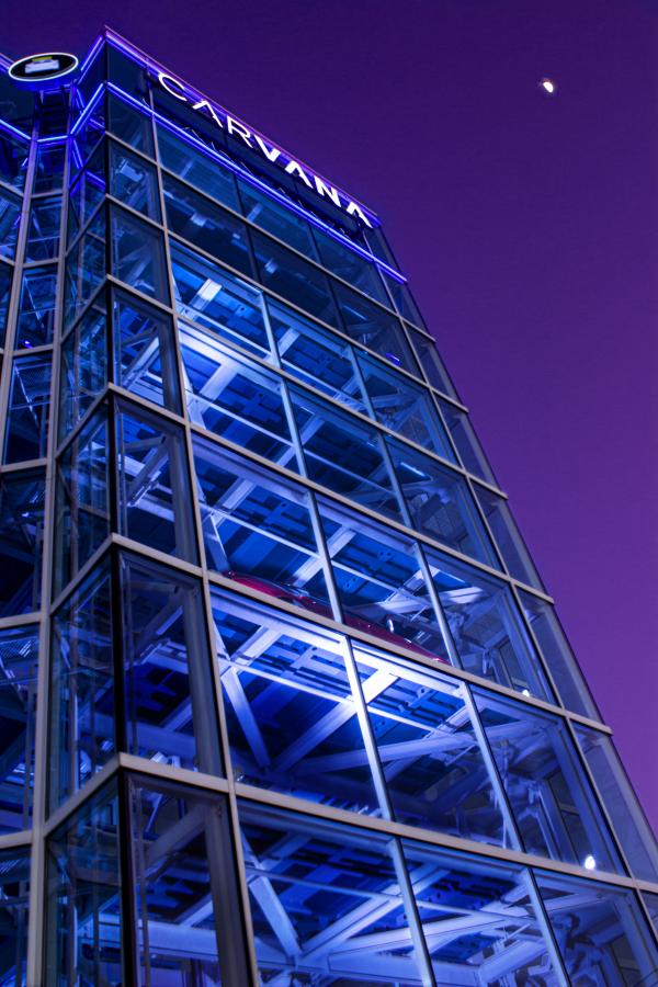 Digital photograph of the Carvana building.