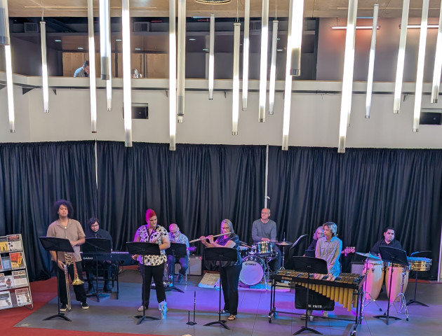 Lobby Combo concert