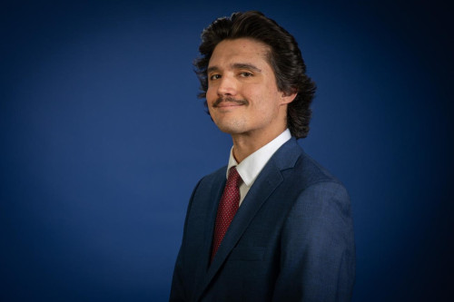 Headshot of Mateo Valdez.