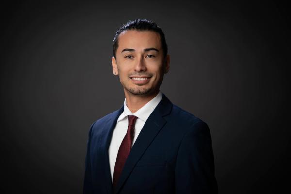 Headshot of Alfonso Flores.