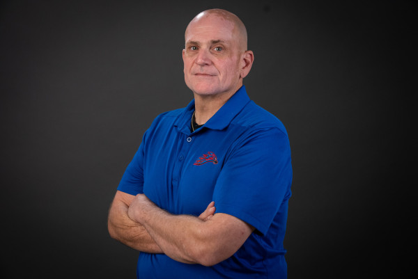 Headshot of Robert Vanasco.