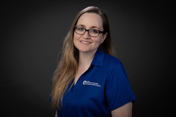 Headshot of Alayna Thorpe.