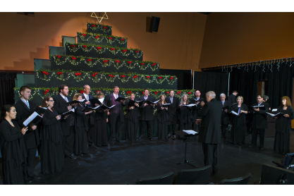 Faculty Spotlight: Glenn Bennett, Director of Choral Activities, Red Mountain Campus