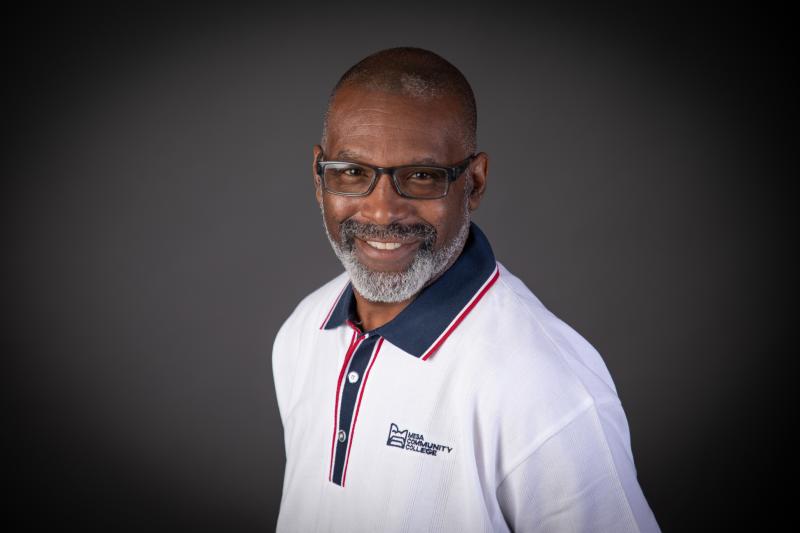 Headshot of Maurice Smith.